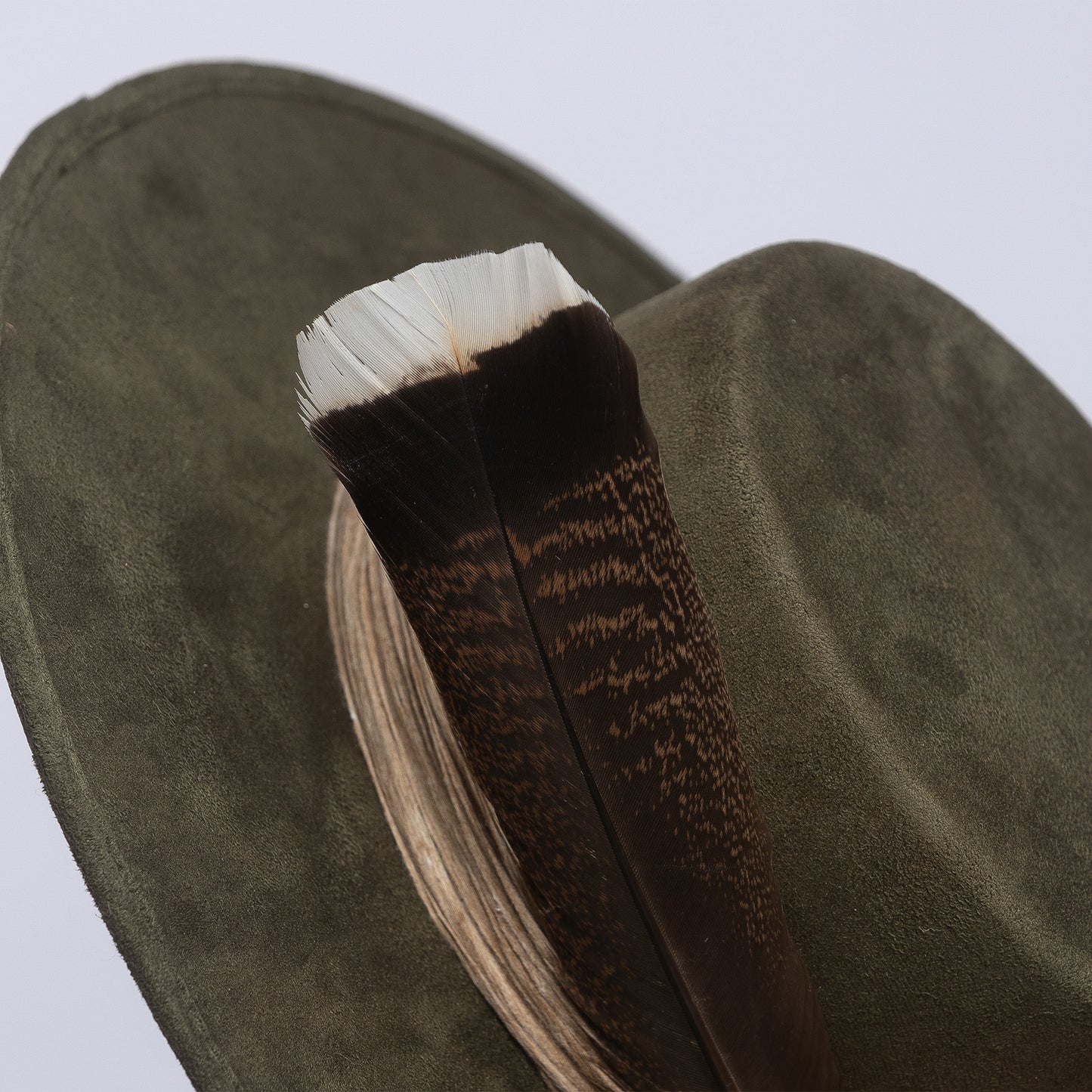 ''Robin Hat'' Cordoban in olive suede